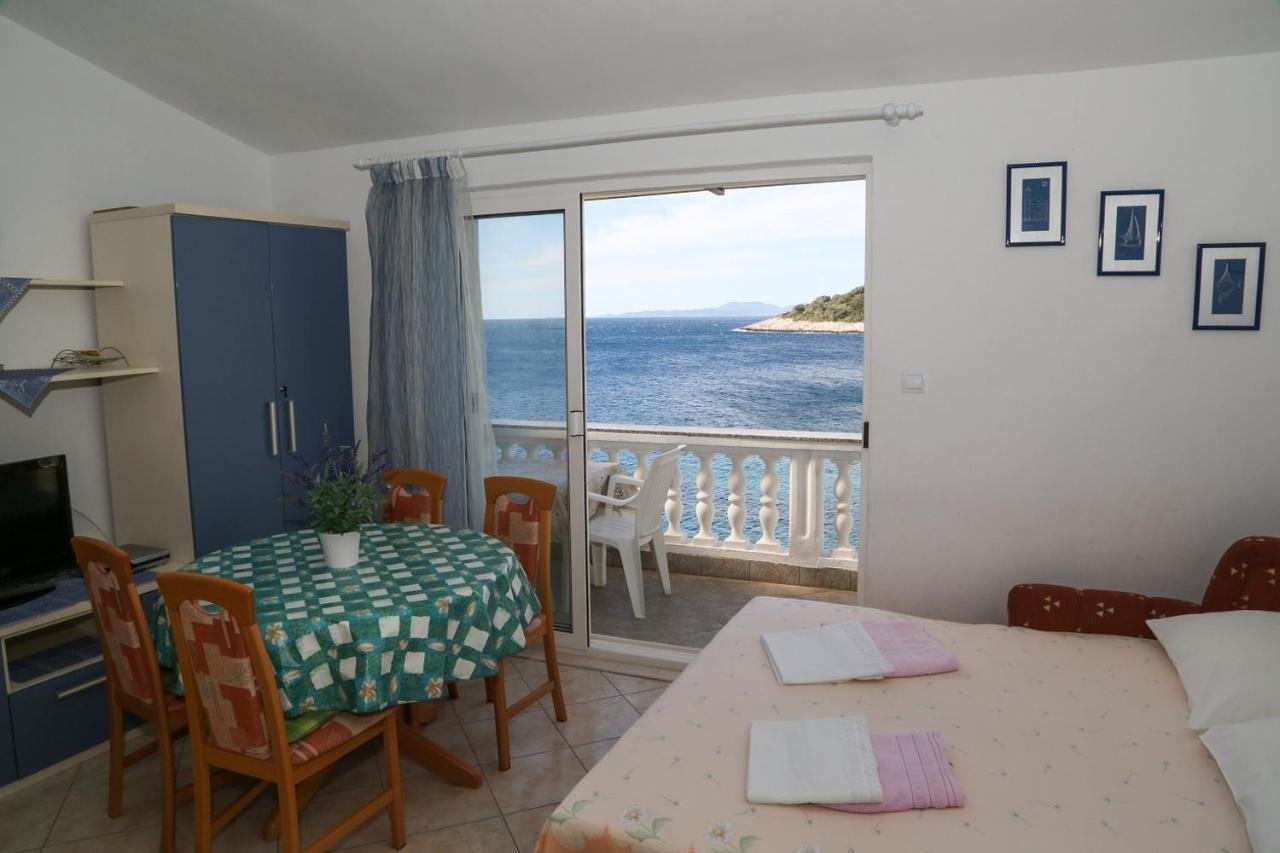 Apartments By The Sea Milna, Hvar - 12244 Exterior foto